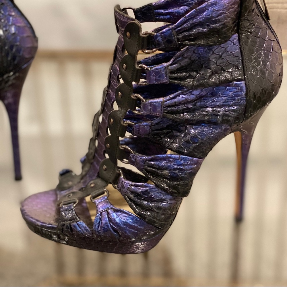 Pearlescent Python Skin JIMMY CHOO Gladiator 4’ heels. Pd $1650 36.5